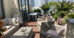 Welcome to this duplex penthouse in the heart of Tel Aviv (Shalom Aleichem Street)