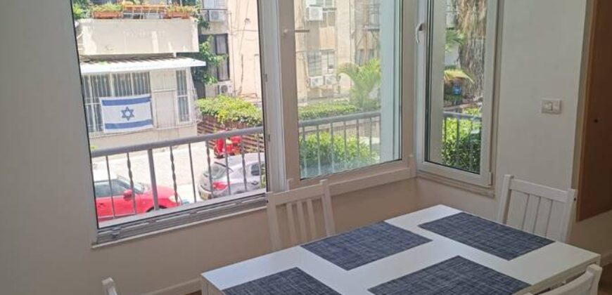 Cozy Apartment near Frishman Beach TLV