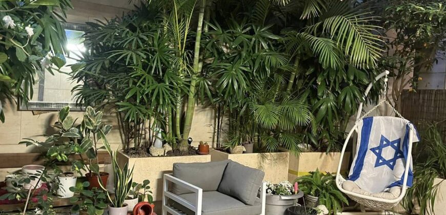 AMAZING GARDEN APARTMENT IN TEL AVIV