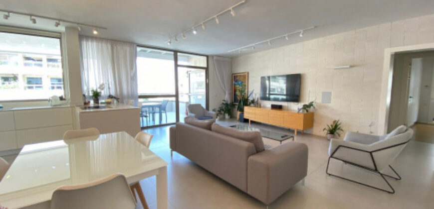 GREAT APARTMENT IN MASHTALA NEIGHBORHOOD IN TEL AVIV