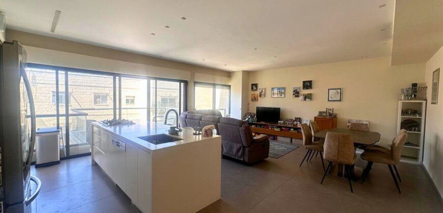 Mekor Chaim Penthouse