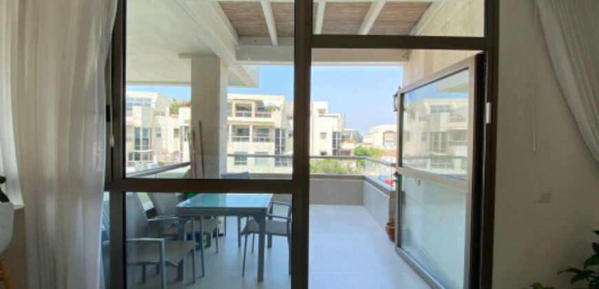 GREAT APARTMENT IN MASHTALA NEIGHBORHOOD IN TEL AVIV