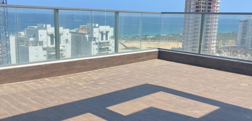 Penthouse in Ashkelon, the new neighborhood of Ir Yamim