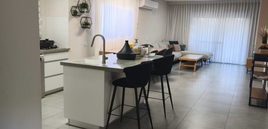 Large and Spacious New Garden Apartment in Hatzor HaGlilit