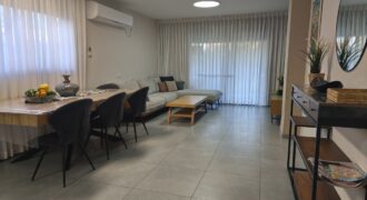 Large and Spacious New Garden Apartment in Hatzor HaGlilit