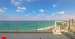 Luxurious penthouse in the center of Netanya