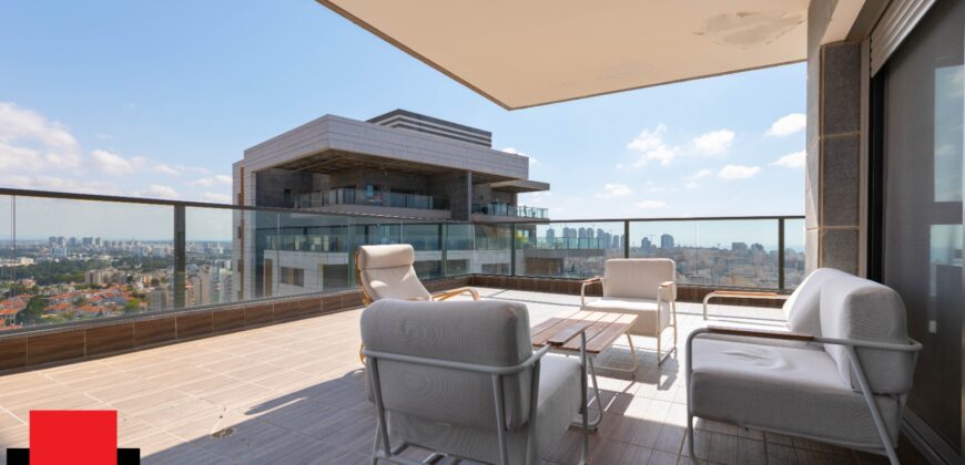 For Sale penthouse in northern Netanya!