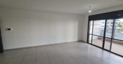 4.5 Room apartment in Carmei Gat