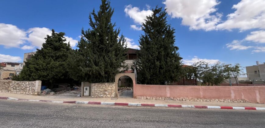 Villa in Nokdim, Gush Etzion