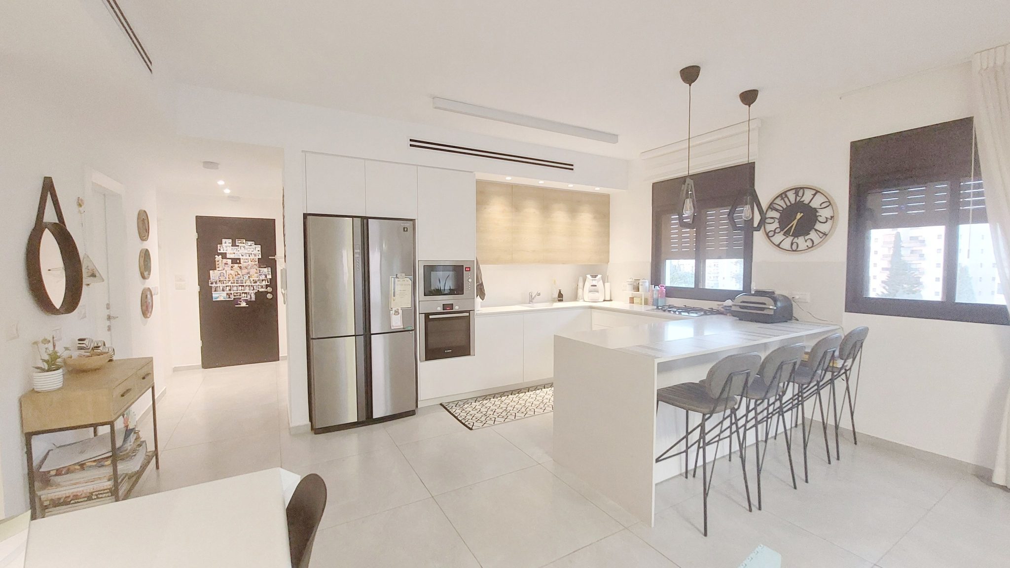 Luxurious 5-Room Apartment in Rehovot