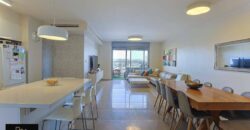 Petach Tikva, Hadar Ganim Beautiful Apartment for Sale