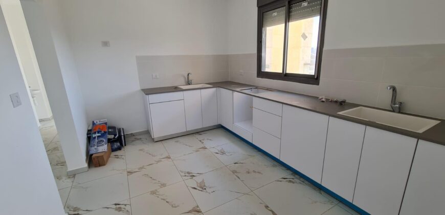 5 Room Penthouse For Sale in RBS Daled