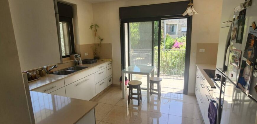 KATAMON furnished rental, one block from Emek Refaim, near Baka