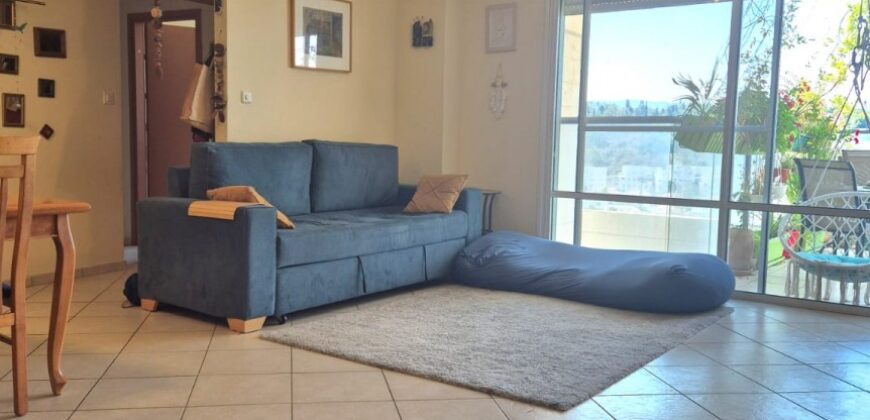 5-Room Apartment on Migdal Oz, Modiin