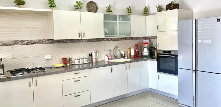 House in Hod Hasharon For Sale By Owner