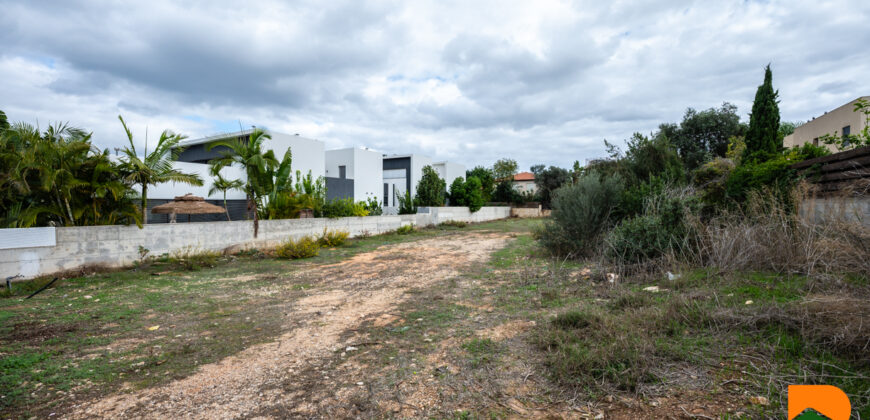 Zikhron Ya’akov Neve Shalev Plot