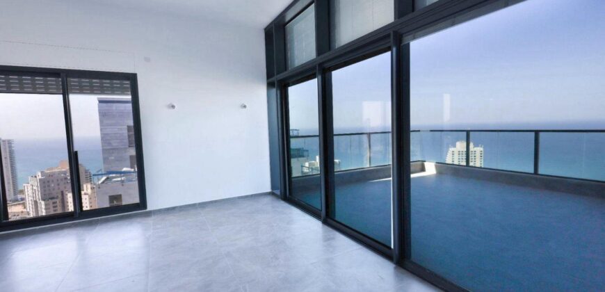 Wake Up to the Sound of the Waves – Own This Luxury Penthouse!