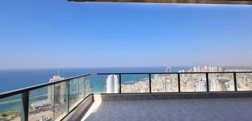 Wake Up to the Sound of the Waves – Own This Luxury Penthouse!