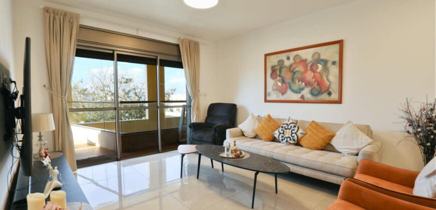 Stunning 4-Room Apartment Steps from the Beach in Netanya – Your Dream Home Awaits!