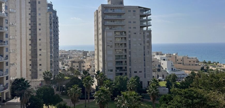 Amazing 4-room apartment in Boutique building For sale in prime Netanya Location