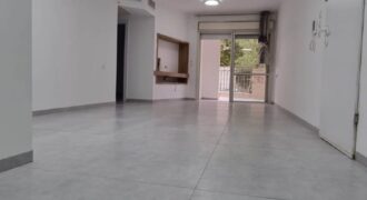 For Sale: 4-Room Apartment with Garden in Modi’in (Emek HaEla Street)