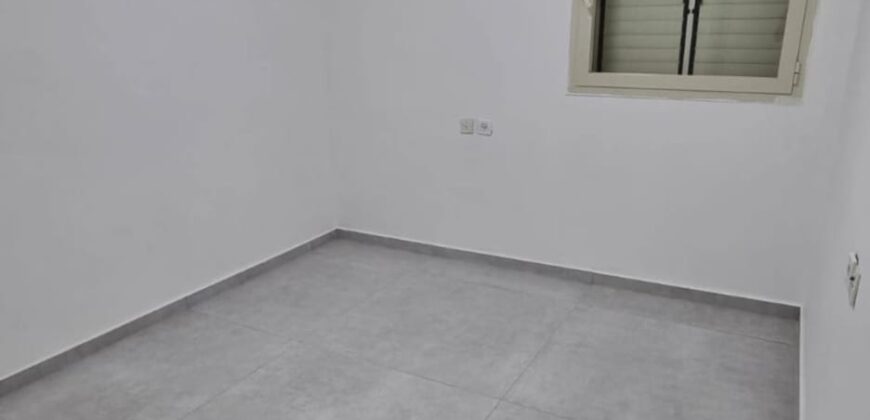 For Sale: 4-Room Apartment with Garden in Modi’in (Emek HaEla Street)