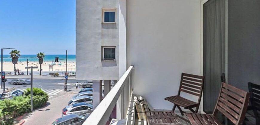 For rent on Herbert Samuel, Tel Aviv, First line to the sea