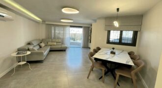 Beautiful 4-Room Apartment for sale in Kiryat Menachem, Iceland Street