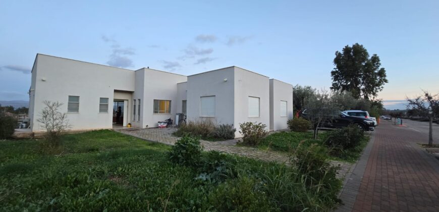 Upper Galillee – Sde Eliezer, private house, 230 sqm on a single level on a 1-dunam lot