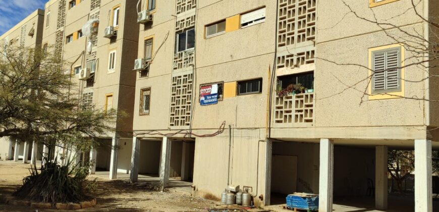 Mitzpe Ramon – Excellent Location – 3.5 Apartment for Sale