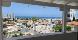 **Fantastic duplex garden apartment – ​​sea view and perfect privacy!**