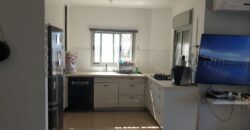 **🔥 Rare opportunity in Tirat Carmel – 4-room apartment at an attractive price! 🔥**