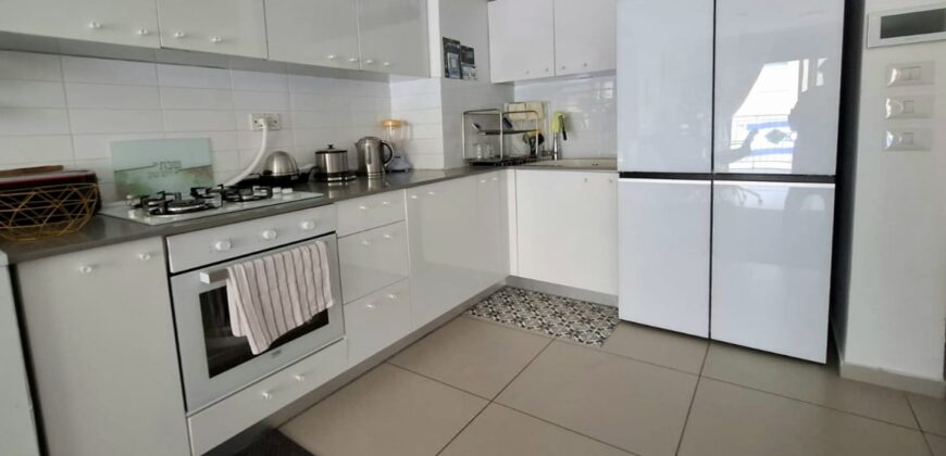 Live the Florentine Life – Bright 2BR with Balcony, Parking