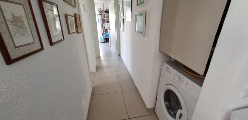 Live the Florentine Life – Bright 2BR with Balcony, Parking
