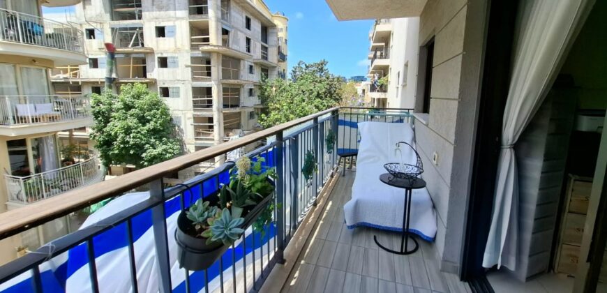 Live the Florentine Life – Bright 2BR with Balcony, Parking