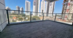 Beautiful Netanya Apartment in Park HaYam Overlooking the Sea