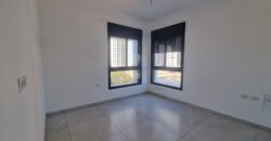 Beautiful Netanya Apartment in Park HaYam Overlooking the Sea