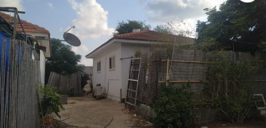 For sale attractive and exclusive in Moshav Hof HaCarmel!