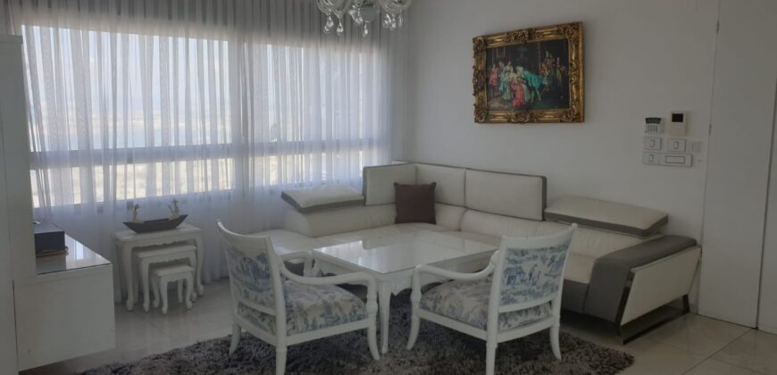 For sale! No brokerage fees! A rare luxury penthouse in a perfect location with a breathtaking view!