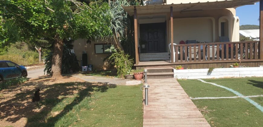 🏡 For sale in Geva Carmel – private house with great real estate potential!