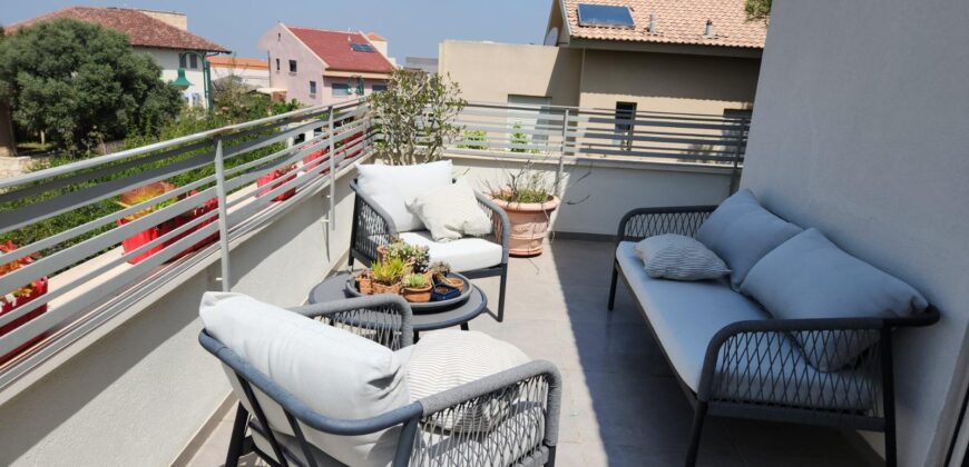 Zichron Ya’akov – Two Family Home