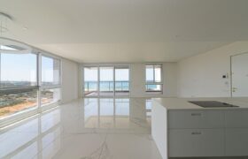 Dream Apartment in Briga Towers, Ir Yamim, Netanya