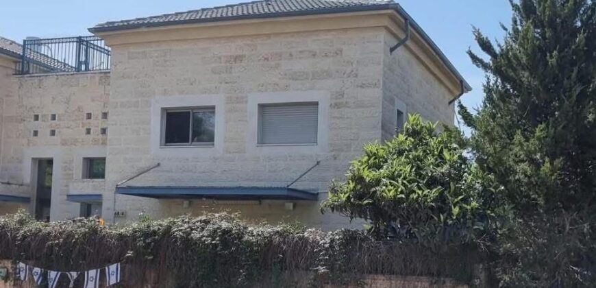 Cottage for Sale in Buchman, Modi’in