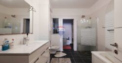 Luxury 5-Room Apartment Moments from the Sea – Live the Coastal Dream