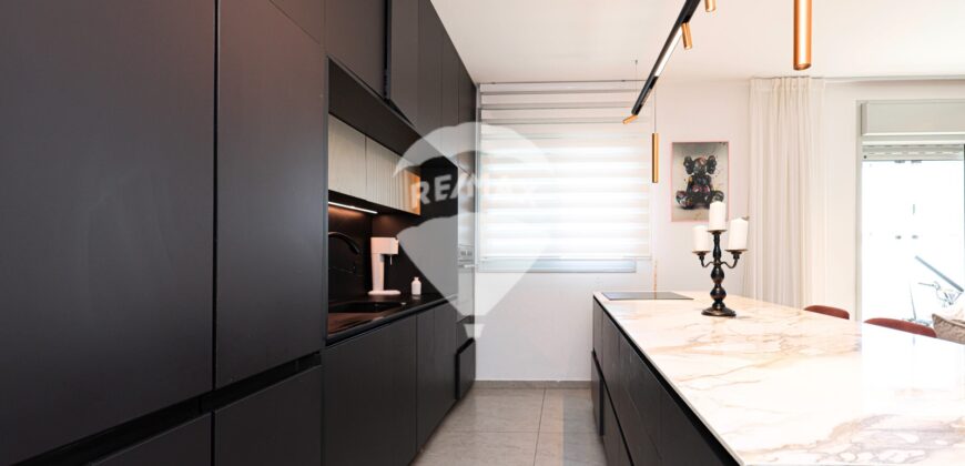 Upgraded 30th-Floor Apartment | Open Views | High-End Finishes