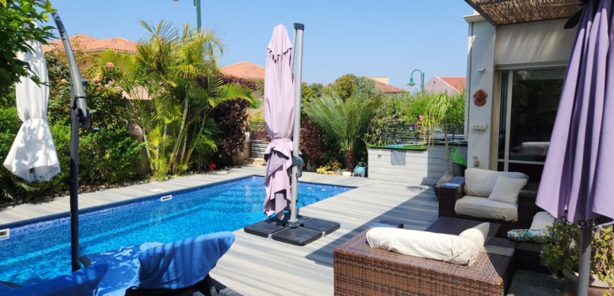 Zichron Ya’akov – Two Family Home