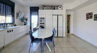 Apartment For Sale in Ra’anana