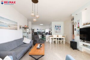 5-Room Quality Apartment in Ramat Poleg