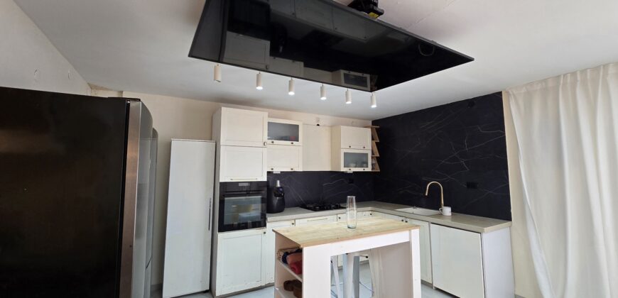 Menachem Begin, detached private house, newly renovated to a high standard