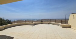 Semi-detached holiday villa with a pool and open view